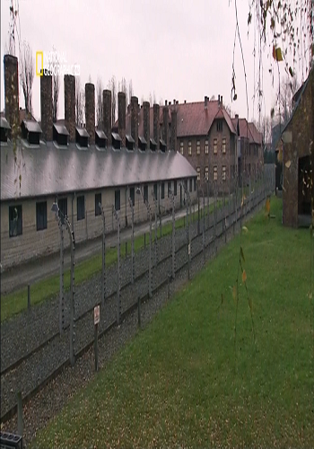 Освенцим: газетные вырезки прошлого / Scrapbooks From Hell: The Auschwitz Albums VO